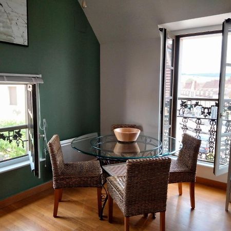 Les Appartements De Шабли Экстерьер фото